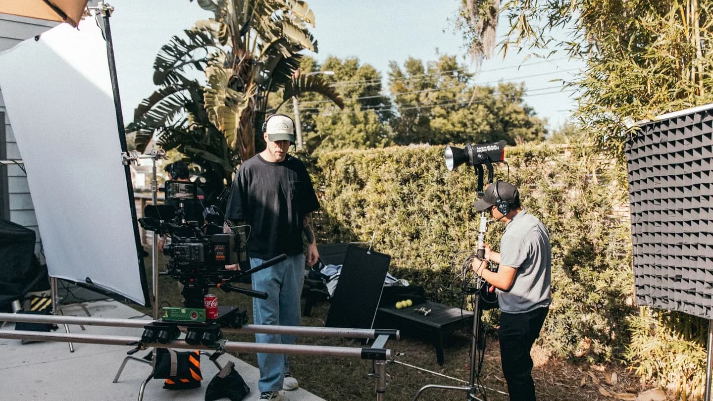 Couverture VJOURNAL pour « Ce que la production vidéo inclut en fait: les sept étapes, les propriétaires, et les lacunes dans une… »