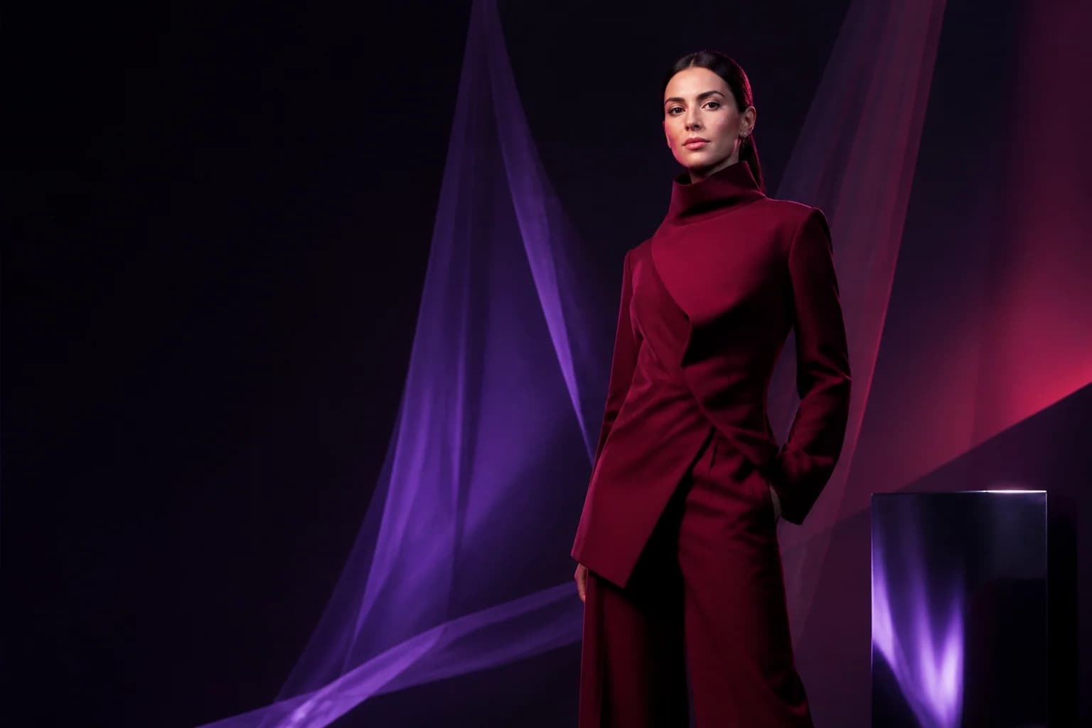 Original VITON13 fashion campaign in a burgundy and ultraviolet studio